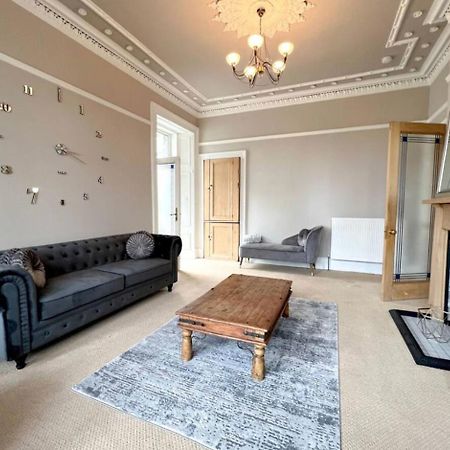 Carlibar Villa Barrhead Bagian luar foto