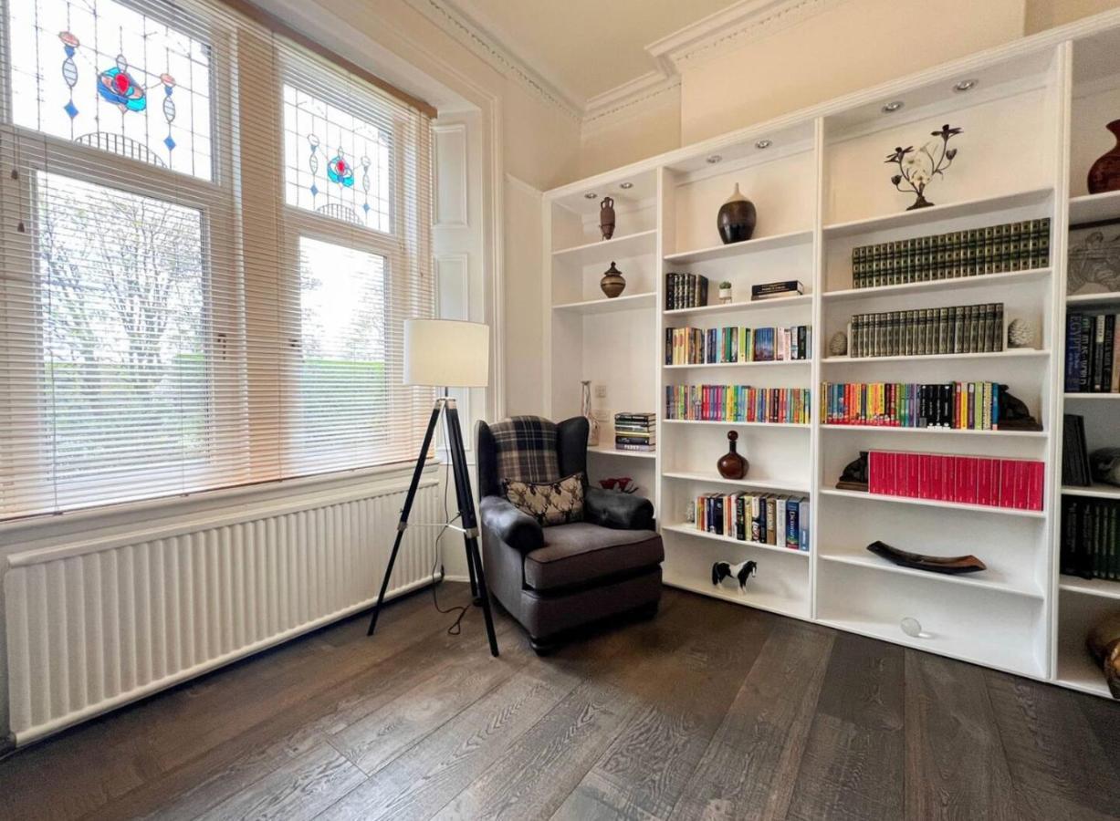 Carlibar Villa Barrhead Bagian luar foto