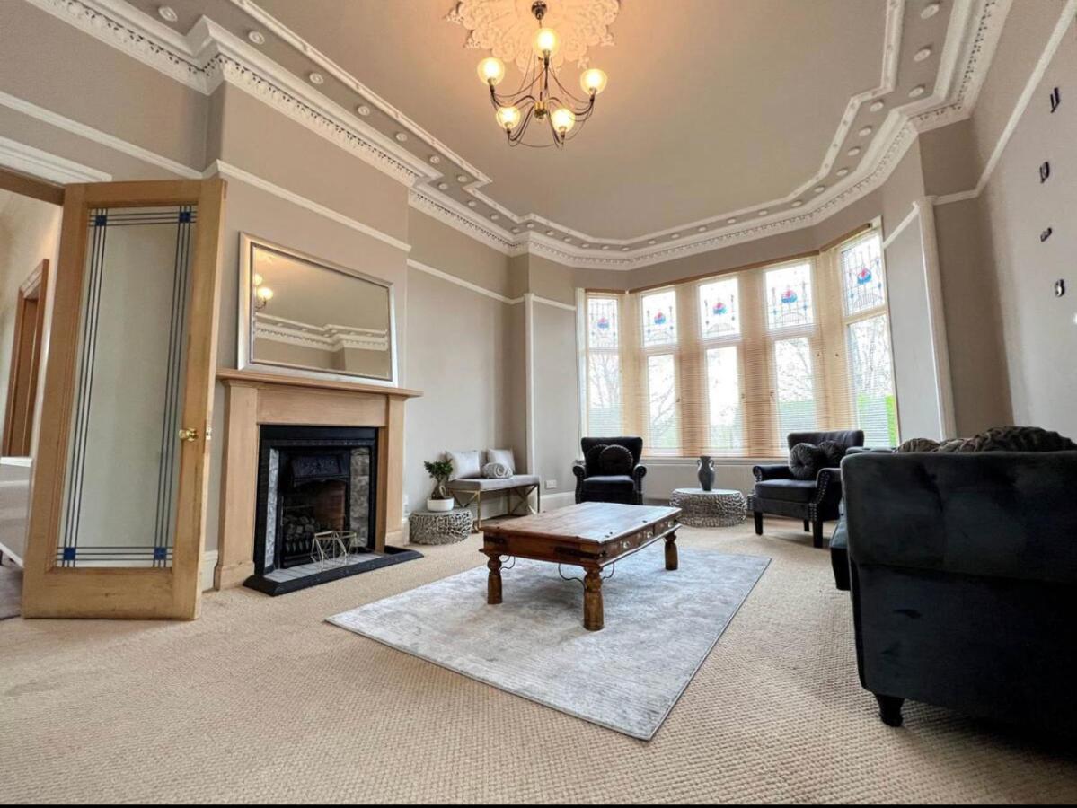 Carlibar Villa Barrhead Bagian luar foto
