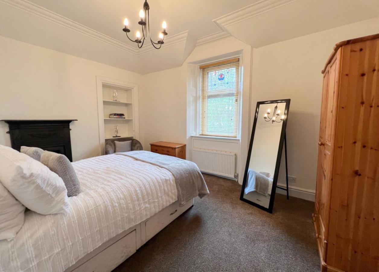 Carlibar Villa Barrhead Bagian luar foto
