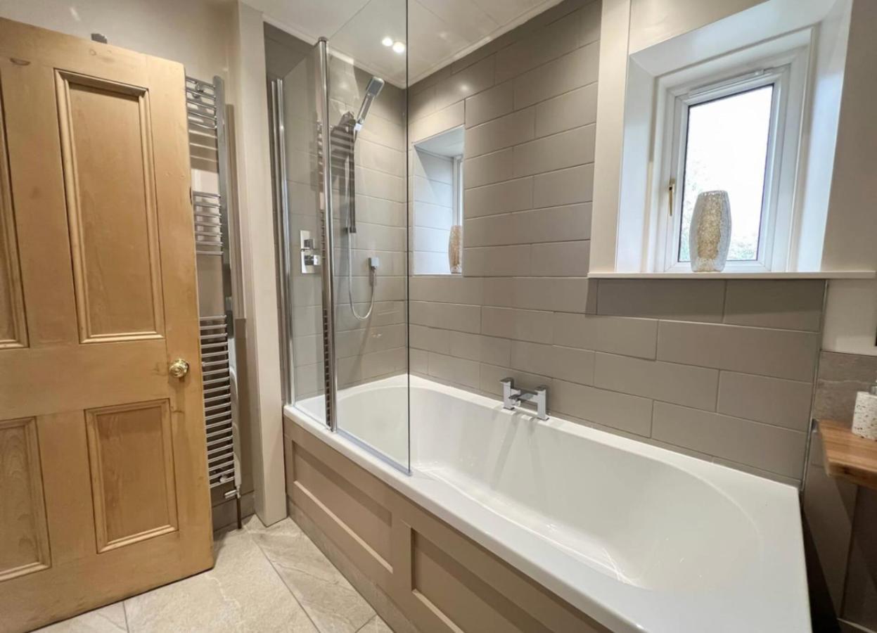 Carlibar Villa Barrhead Bagian luar foto