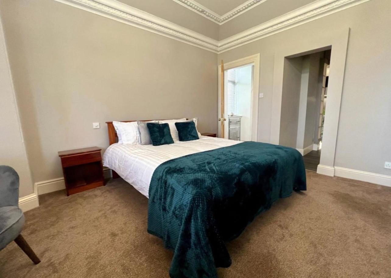 Carlibar Villa Barrhead Bagian luar foto