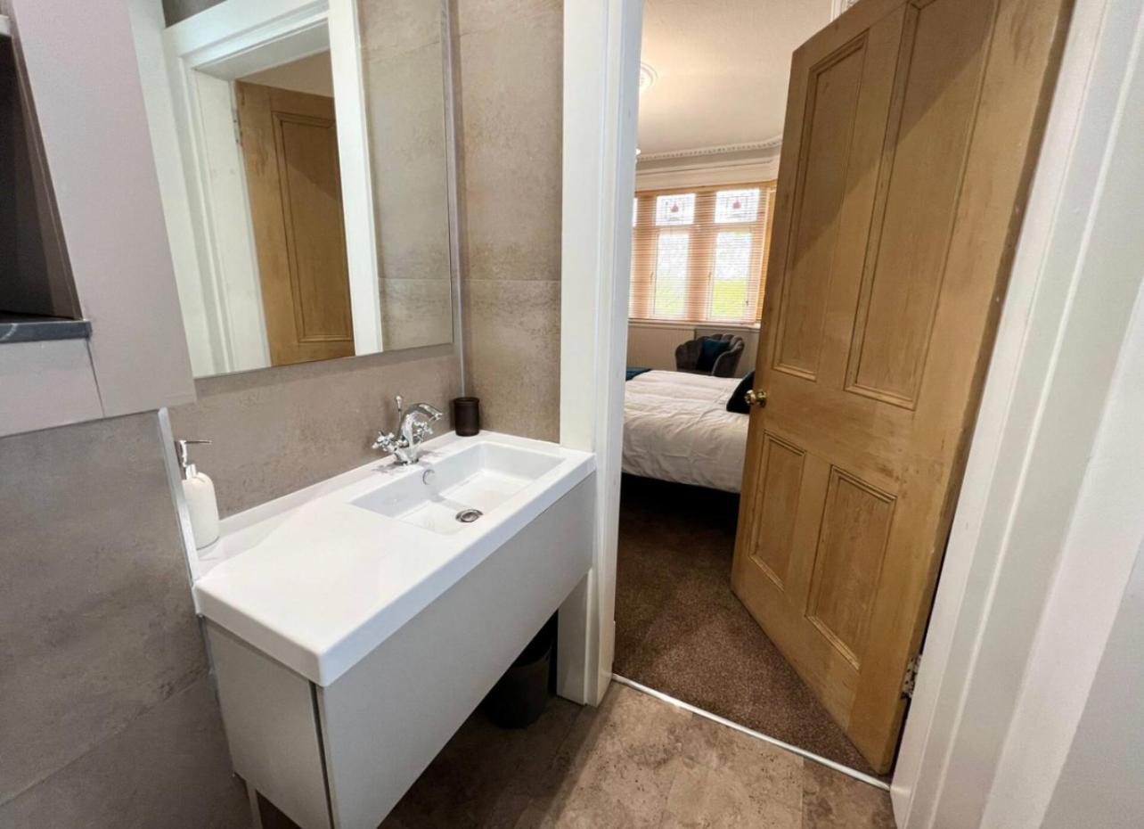 Carlibar Villa Barrhead Bagian luar foto